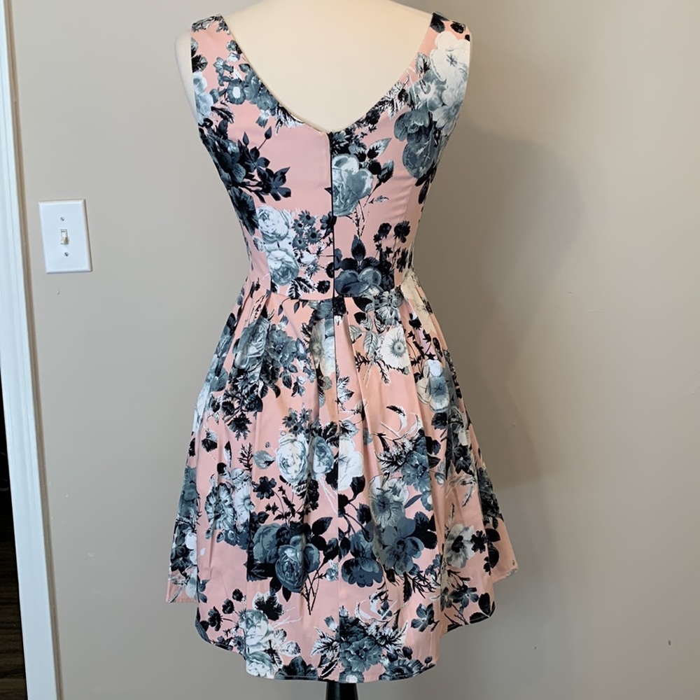 Like new Ixia dress - Picture 4 of 8
